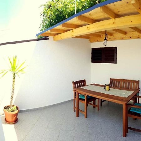 Apartmani Tina Елса Экстерьер фото