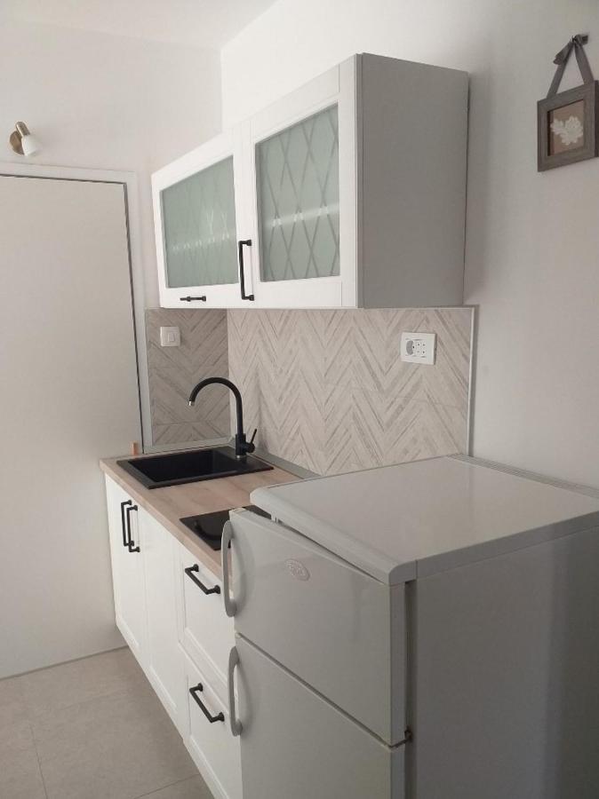 Apartmani Tina Елса Экстерьер фото